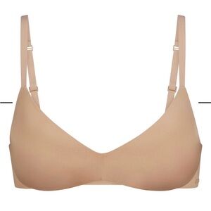 34D SKIMS Wireless Form T-Shirt Bra 34D Clay